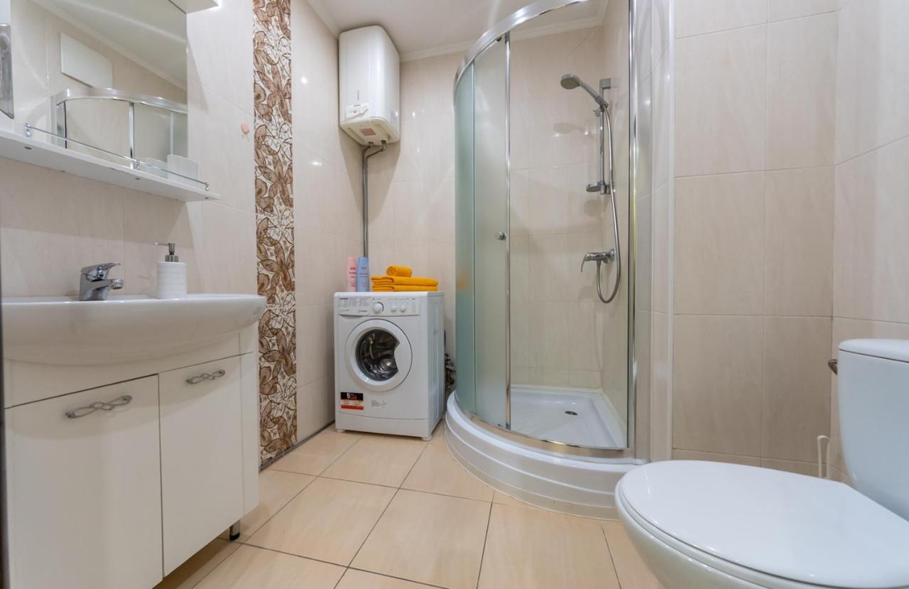 Видові 1К-2К Апартаменти 11,15, 23 Поверхи Kyiv Exterior photo